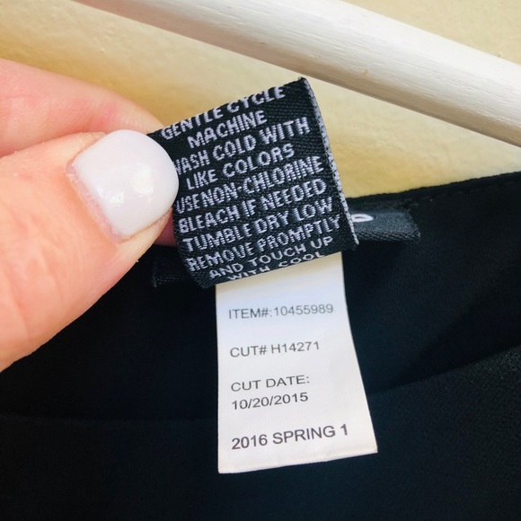 Torrid Sleeveless Black Sheer Tunic Top Sz 2 2X - Picture 5 of 6